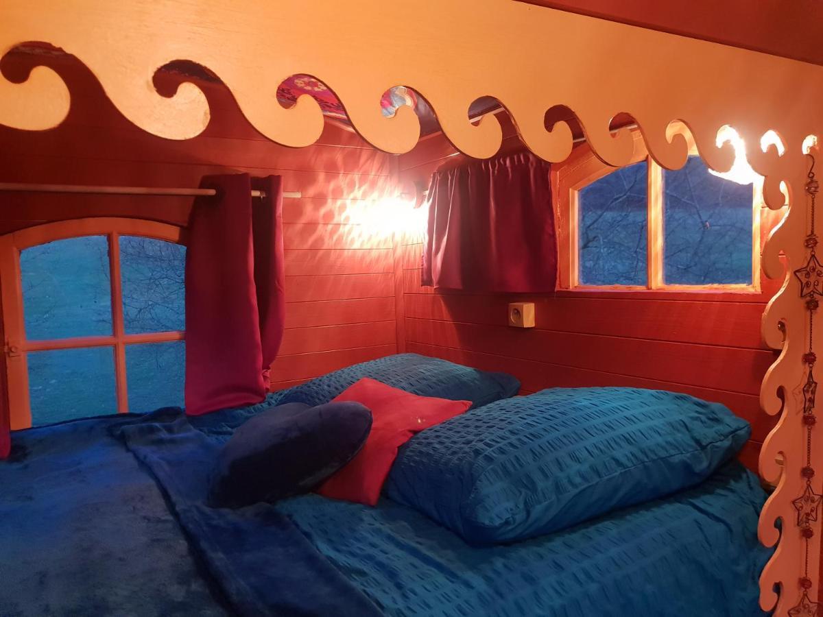 La Maison Du Bonheur Anlhiac Bagian luar foto