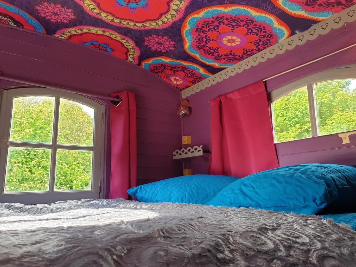 La Maison Du Bonheur Anlhiac Bagian luar foto