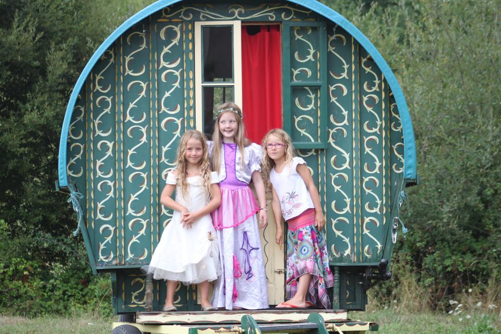 La Maison Du Bonheur Anlhiac Bagian luar foto