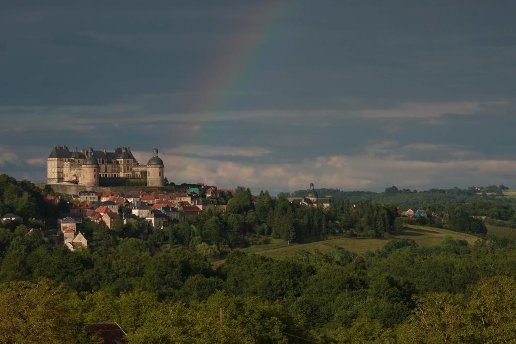 La Maison Du Bonheur Anlhiac Bagian luar foto