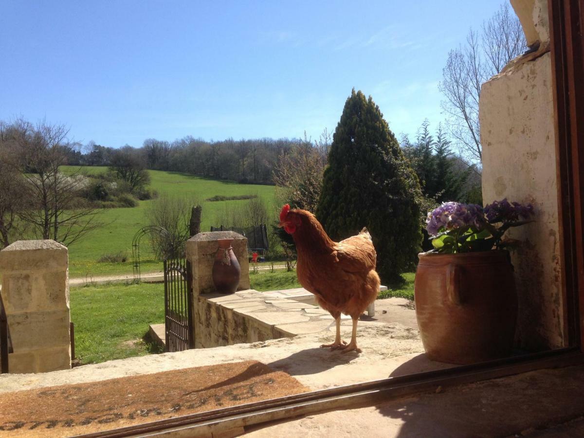 La Maison Du Bonheur Anlhiac Bagian luar foto